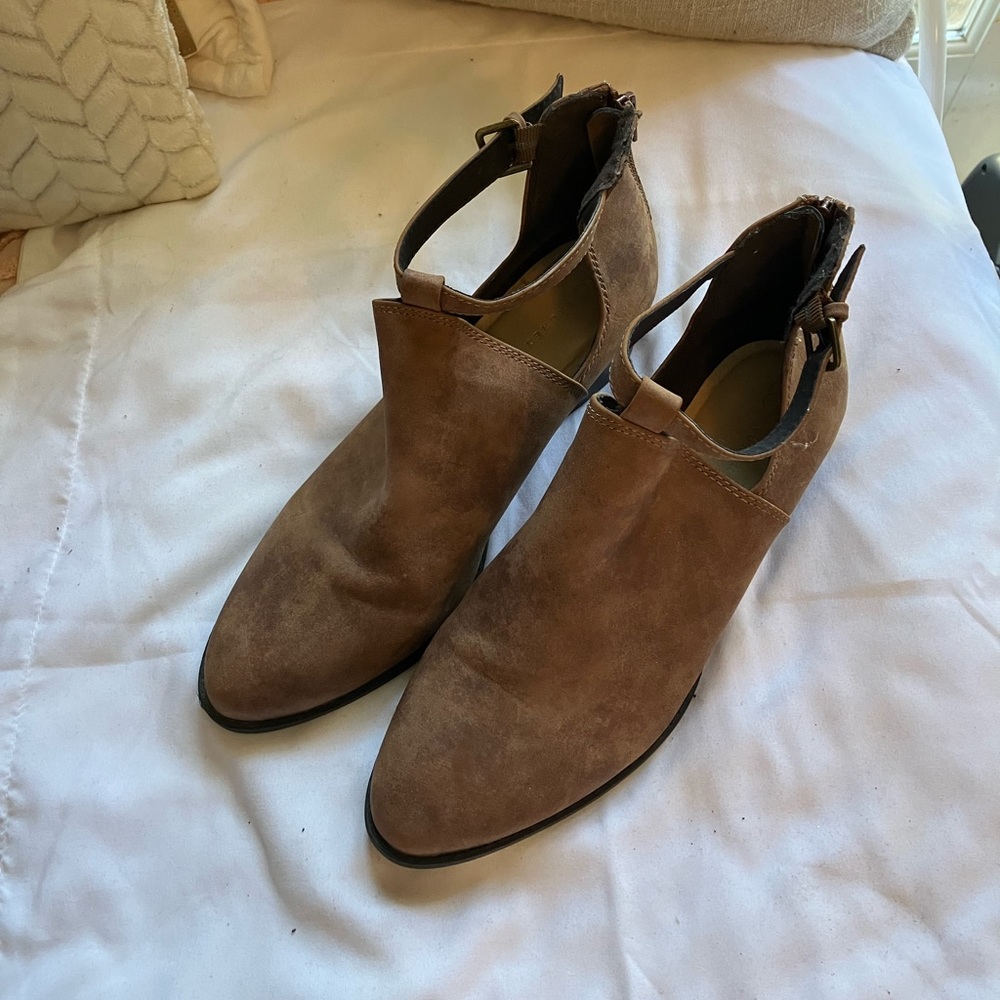 LC Lauren Conrad suede booties